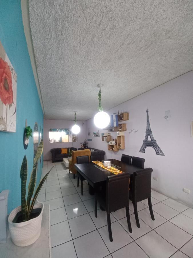 גואטמלה Hostal De Lucca מראה חיצוני תמונה