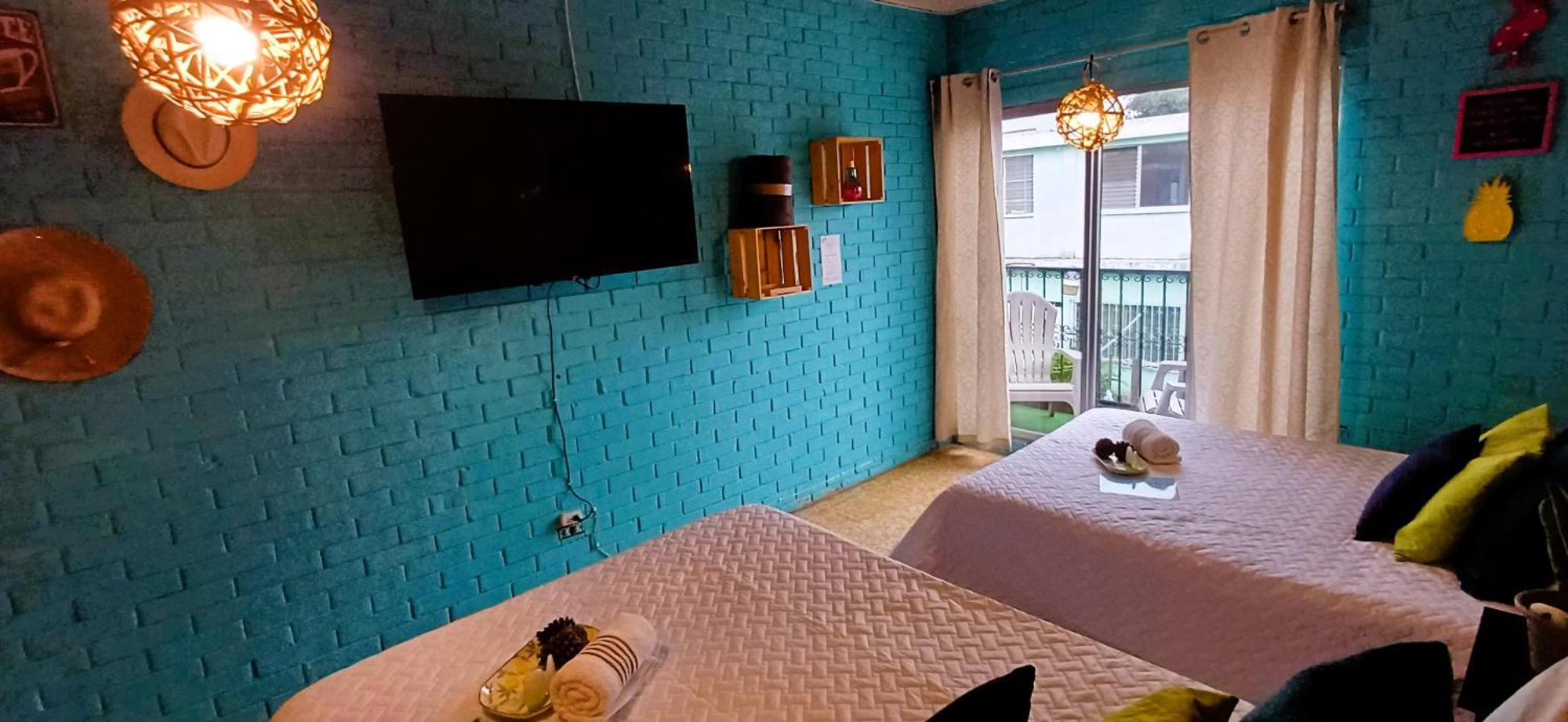 גואטמלה Hostal De Lucca מראה חיצוני תמונה