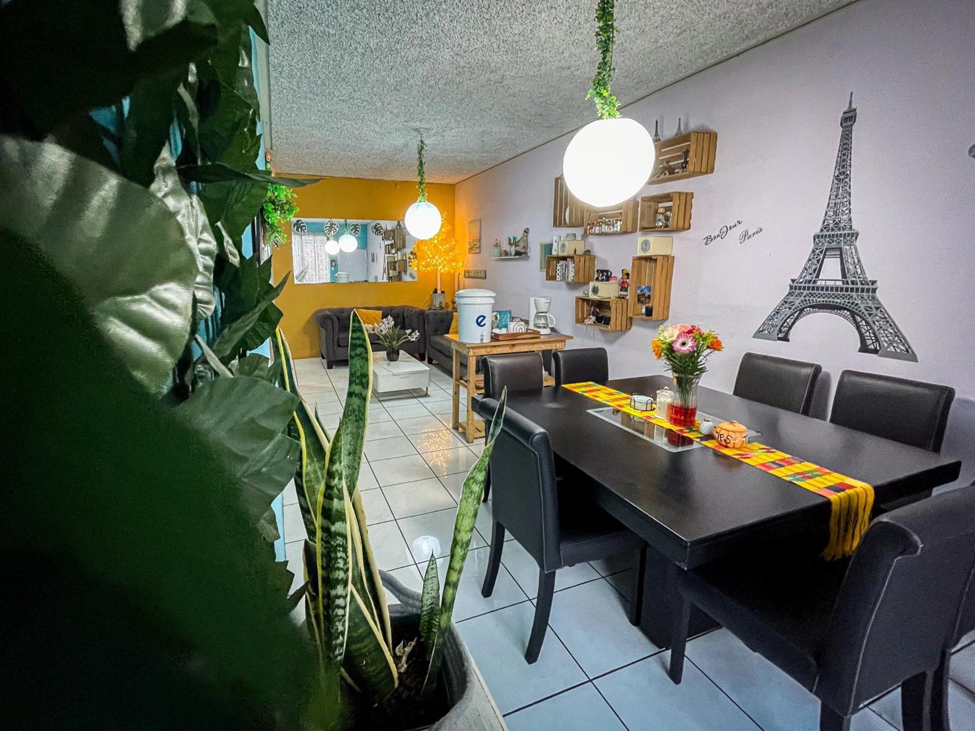 גואטמלה Hostal De Lucca מראה חיצוני תמונה